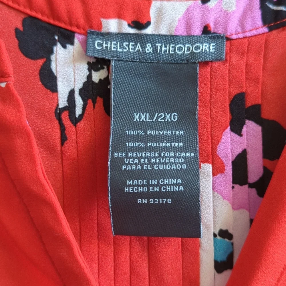 Chelsea & Theodore Sleeveless Button Down Shirt - Picture 5 of 5